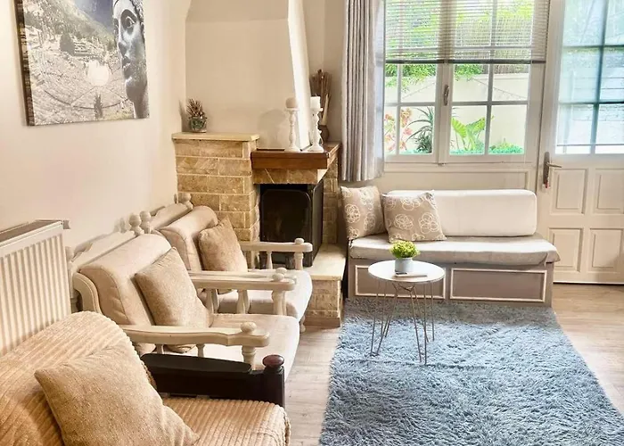 Amethyst, Luxury House Nearby Delphi Kirra